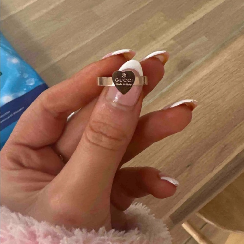 Gucci Rose Gold Heart Ring